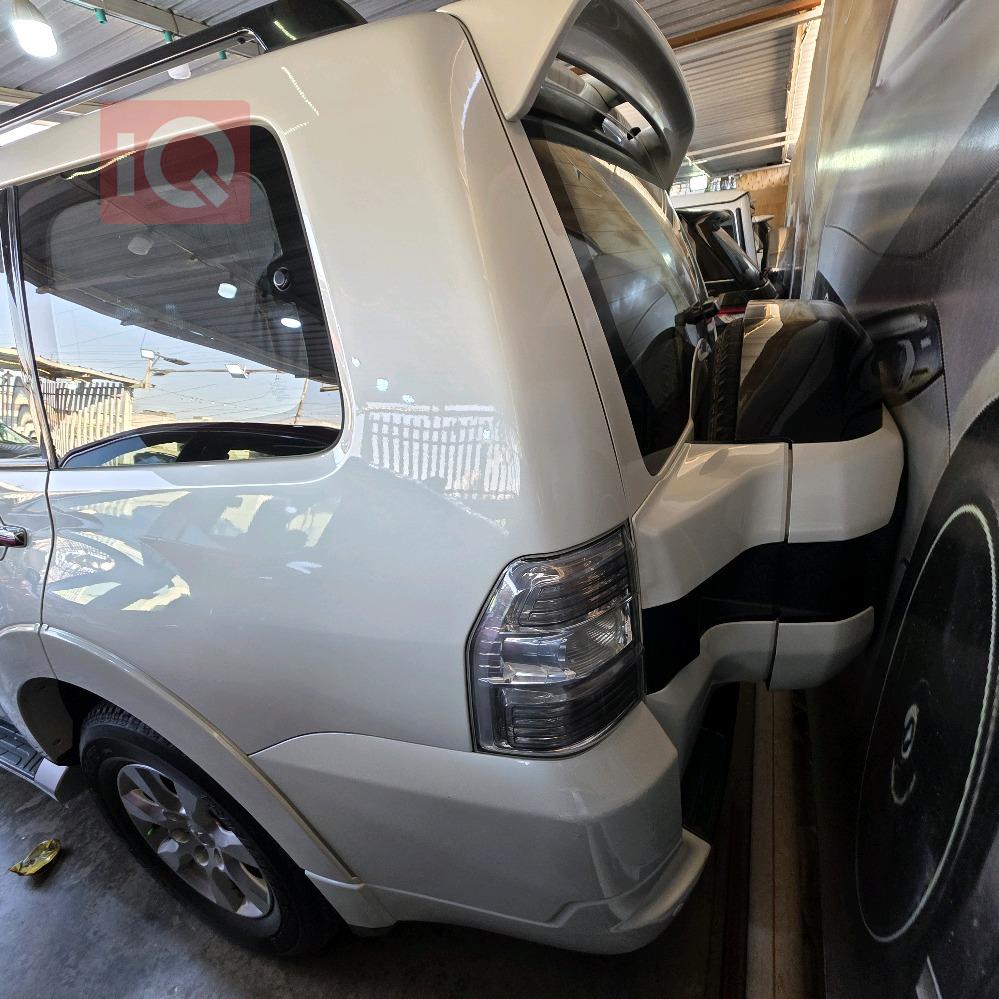 ميتسوبيشي باجيرو